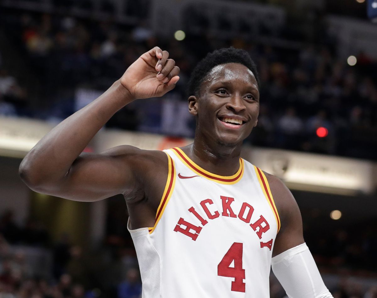 Indiana Pacers meet with Victor Oladipo for first time since surgery