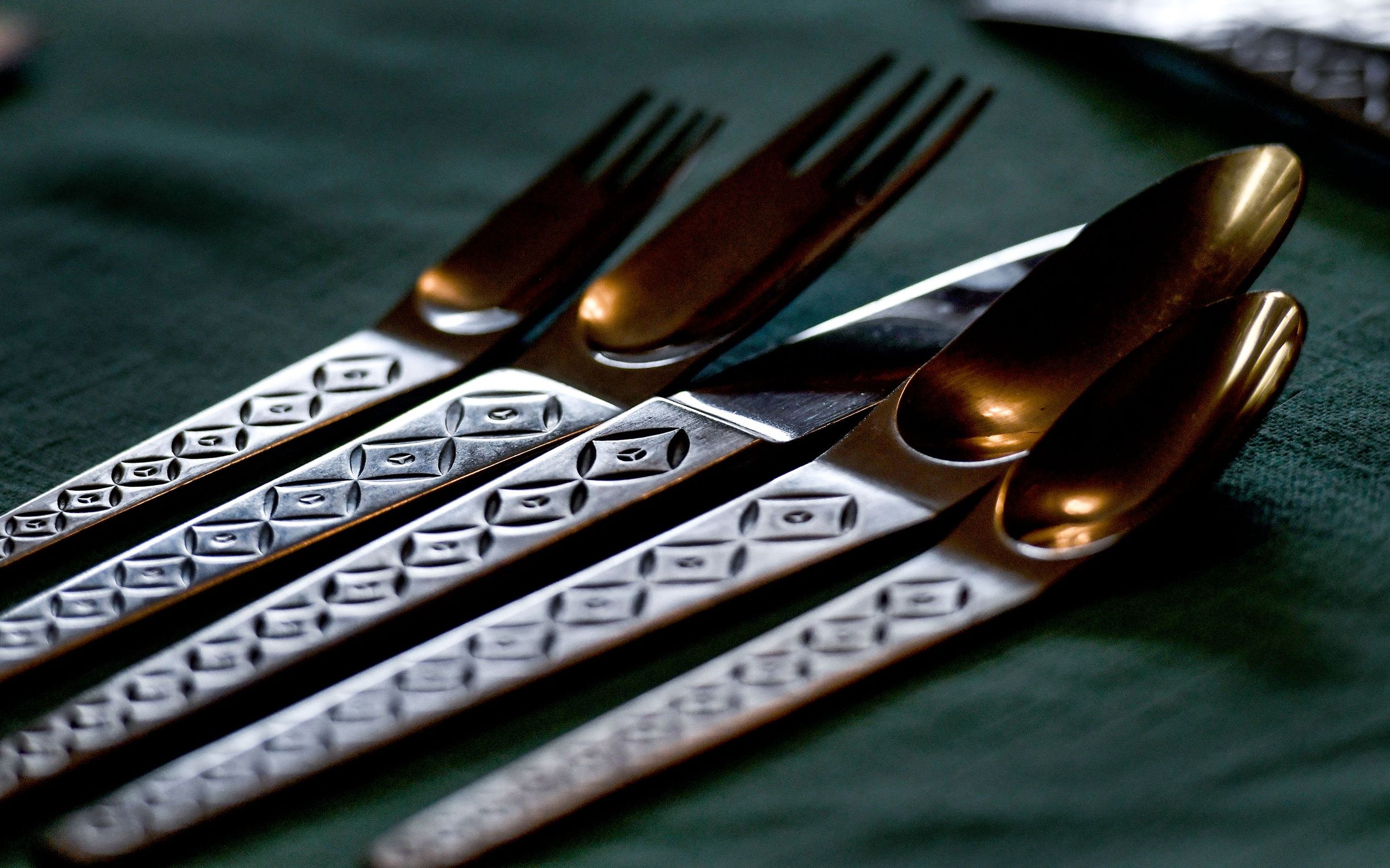 Modernist Cutlery - 9.25 Quenelle Spoon – Strata