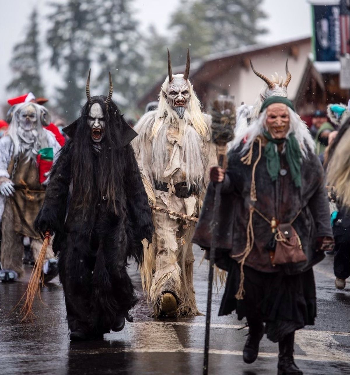 Christmas skirmish breaks out in Leavenworth over rebranding and