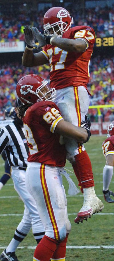 25 October 2009: Kansas City Chiefs running back Larry Johnson (27)  scrambles for yardage during the Chargers 37-7 victory over the Chiefs at  Arrowhead Stadium in Kansas CIty, Missouri. Mandatory Credit 