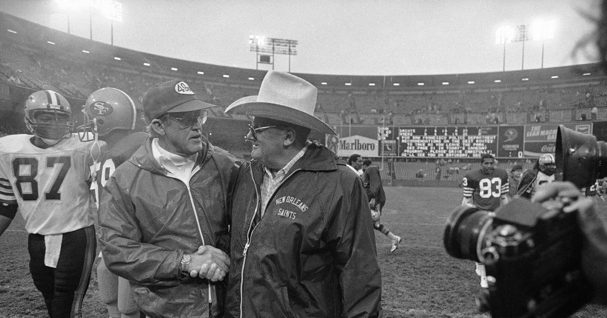 Bum Phillips dies at age 90