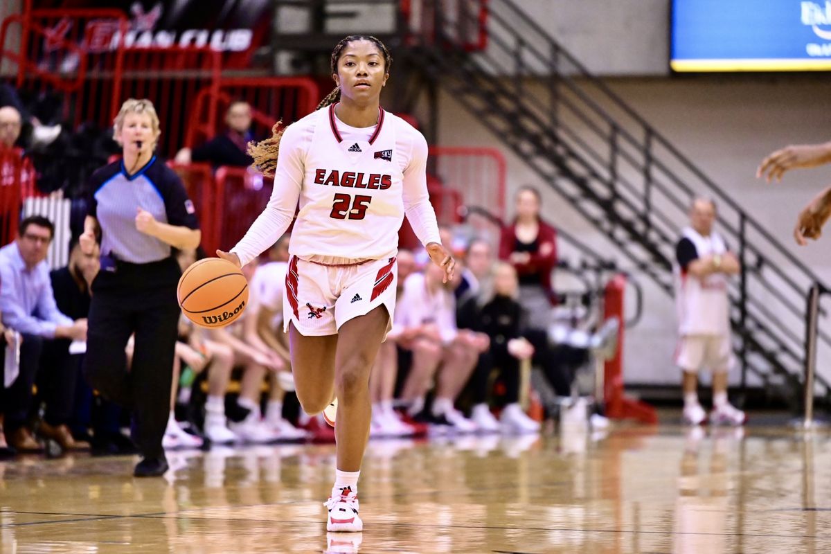 Eastern Washington Eagles guard Aaliyah Alexander takes the ball up the court against Omaha on Jan. 3 at Reese Court in Cheney.  (Courtesy of EWU Athletics)