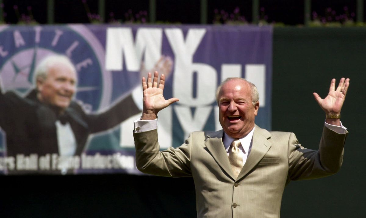 Marilyn Niehaus, wife of former Seattle Mariners sportscaster Dave Niehaus,  arrives during the induction ceremony for former pitcher Félix Hernández  into the Mariners Hall of Fame before a baseball game between the