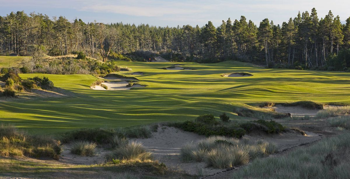Advice from the pros on No. 3 at Bandon Trails: Aim at bunker in middle of fairway.