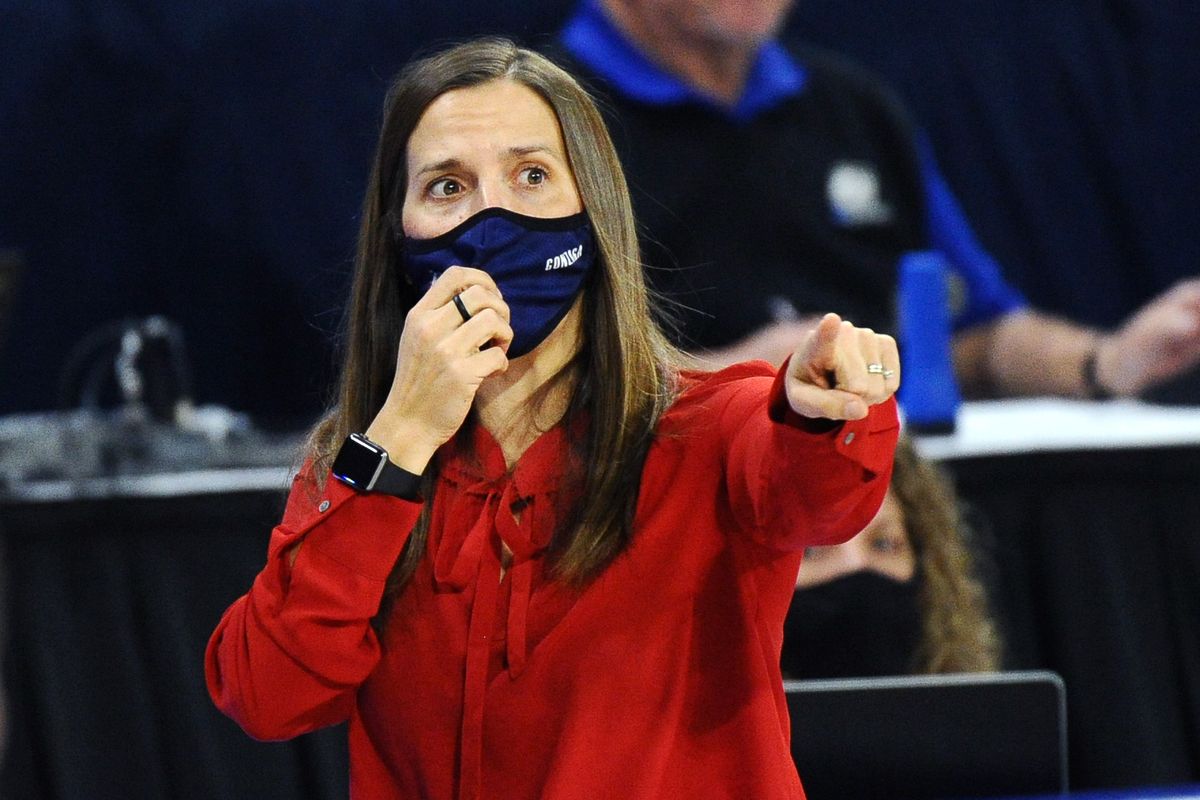 Gonzaga Bulldogs head coach Lisa Fortier directs her team during Sunday’s 58-51  (James Snook/For The Spokesman-Review)