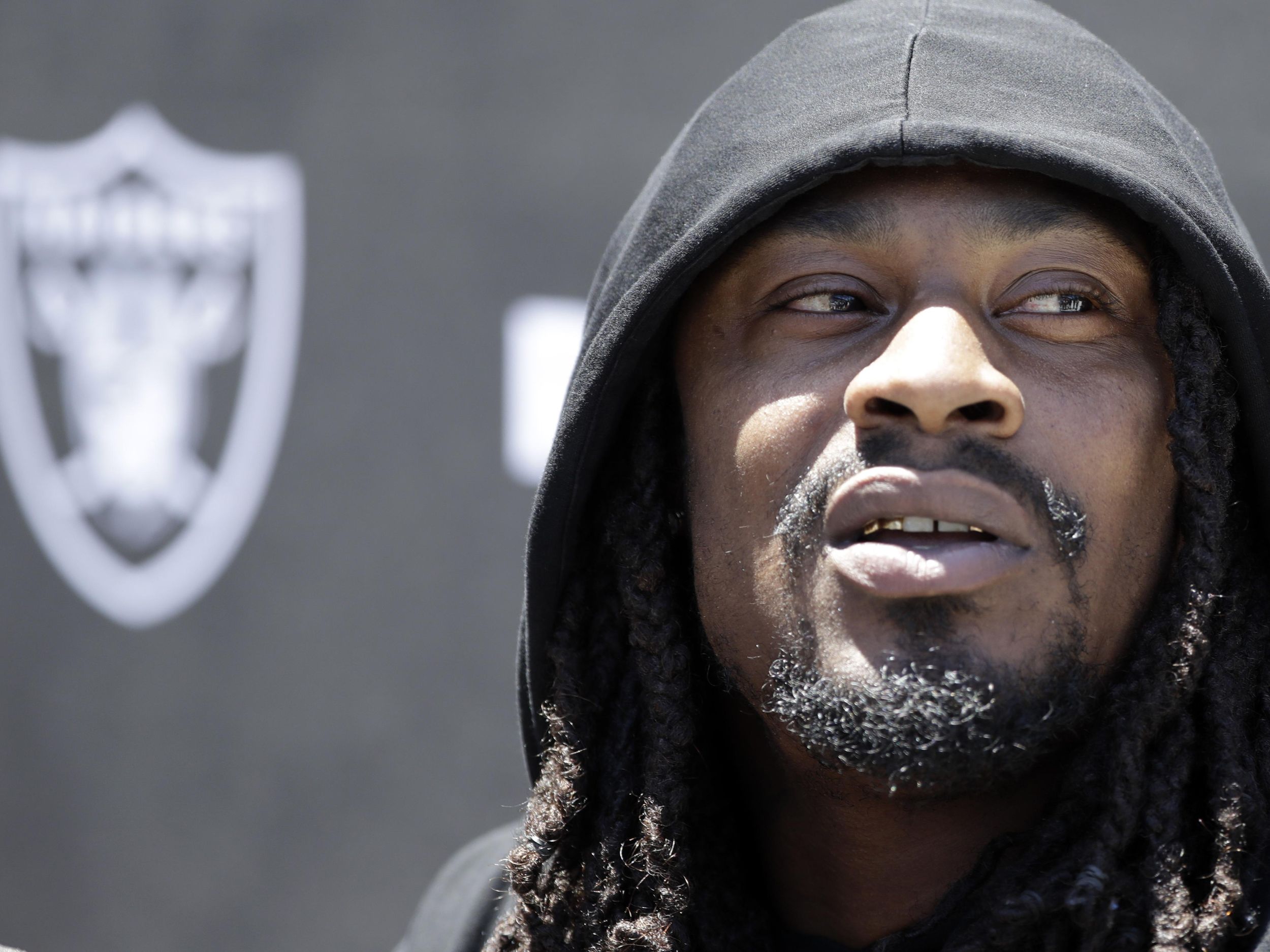 Marshawn Lynch open to Oakland Raiders return after Isaiah Crowell injury 