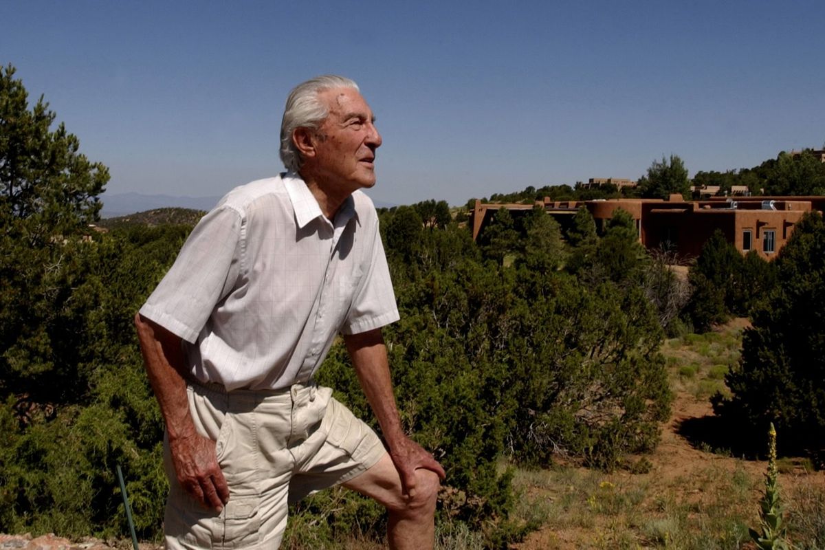 Stewart Udall is shown near his Santa Fe, N.M., home in 2005. Udall is the subject of the film “Stewart Udall: The Politics of Beauty,” which will be showcased Saturday at the Northwest Museum of Arts and Culture.  (BENJIE SANDERS/Arizona Daily Star)