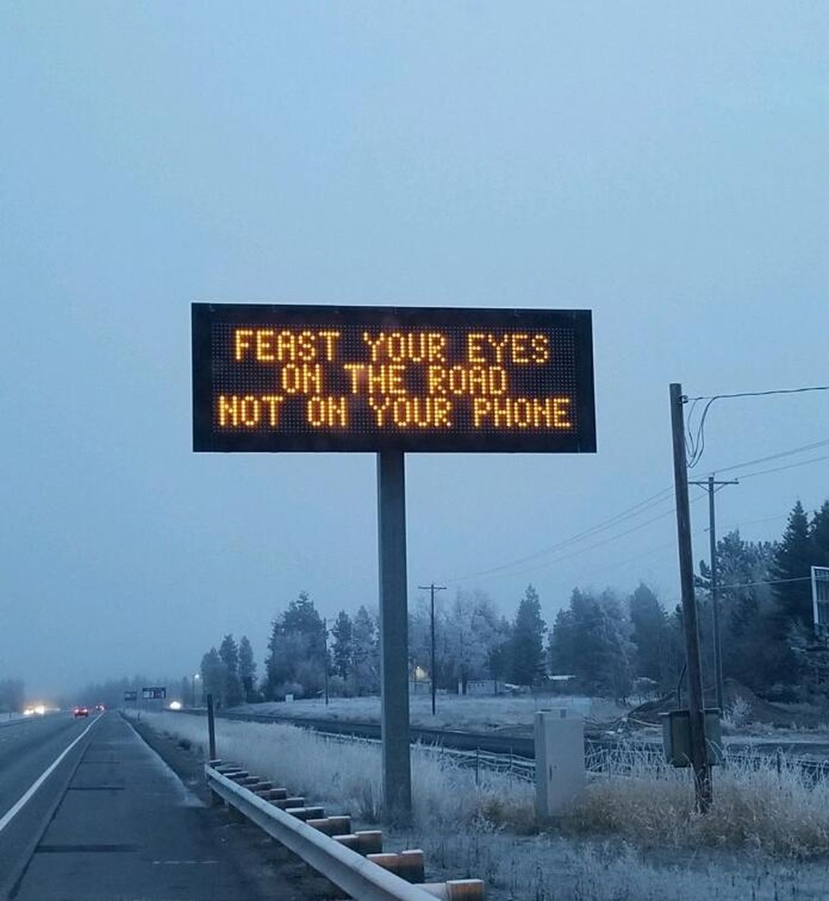 A WSDOT reader board is seen bearing a holiday message in this courtesy photograph. (WSDOT)