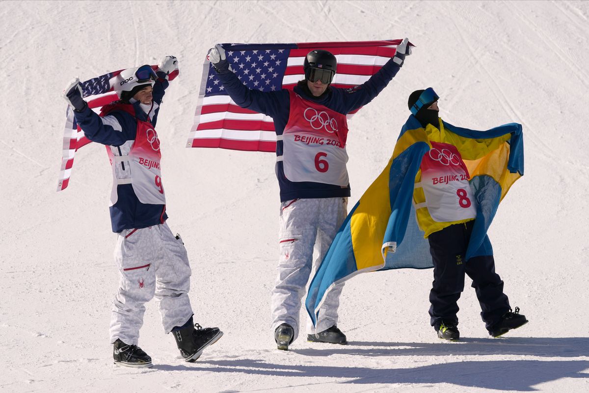 From left silver medal winner United State