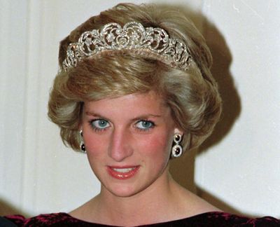Britain's Princess Diana wears the Spencer tiara Nov. 7, 1985, as she and Prince Charles attend state dinner at Government House in Adelaide, Austraila. The BBC’s board of directors has announced Wednesday the appointment of a retired senior judge to lead an independent investigation into the circumstances around a controversial 1995 TV interview with Princess Diana.  (Jim Bourdier)