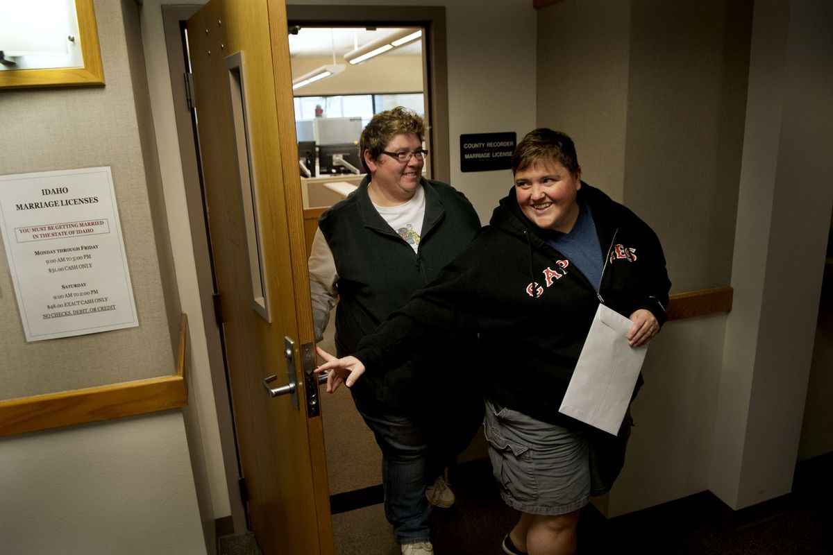 Idaho same-sex couples rejoice as marriages begin | The Spokesman-Review