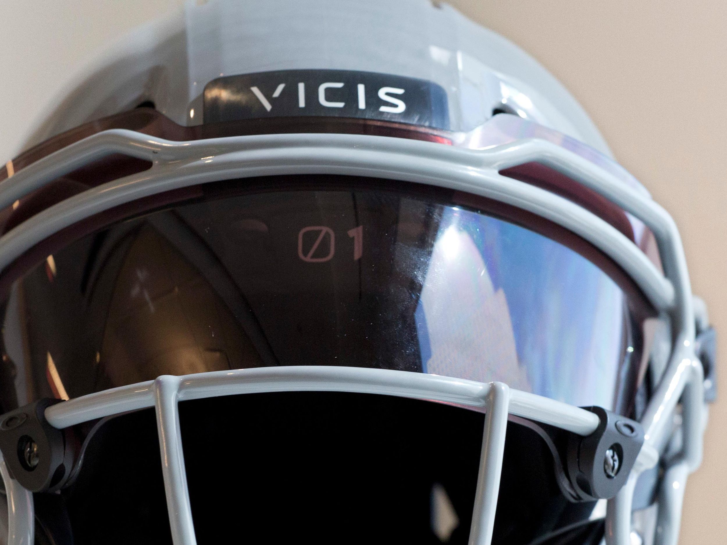 Revolutionary new ZERO1 football helmet may help NFL players reduce  concussions