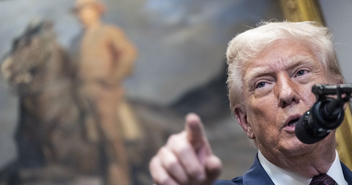 Trump readies sweeping new tariffs, starting with Canada