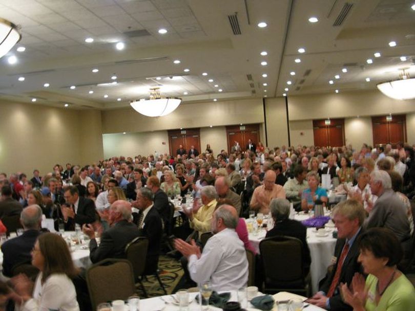 A crowd of more than 400 gathers for the Boise City Club debate Wednesday between Gov. Butch Otter and challenger Keith Allred. (Betsy Russell)