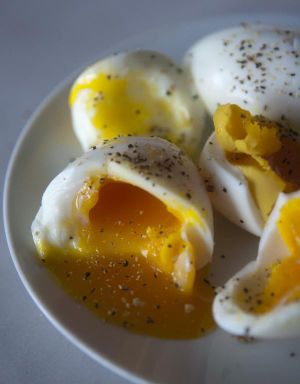 A sprinkling of Hawaiian Lemon Pepper from Ocean Gourmet Salts seasons several boiled eggs. (Adriana Janovich/SR photo)