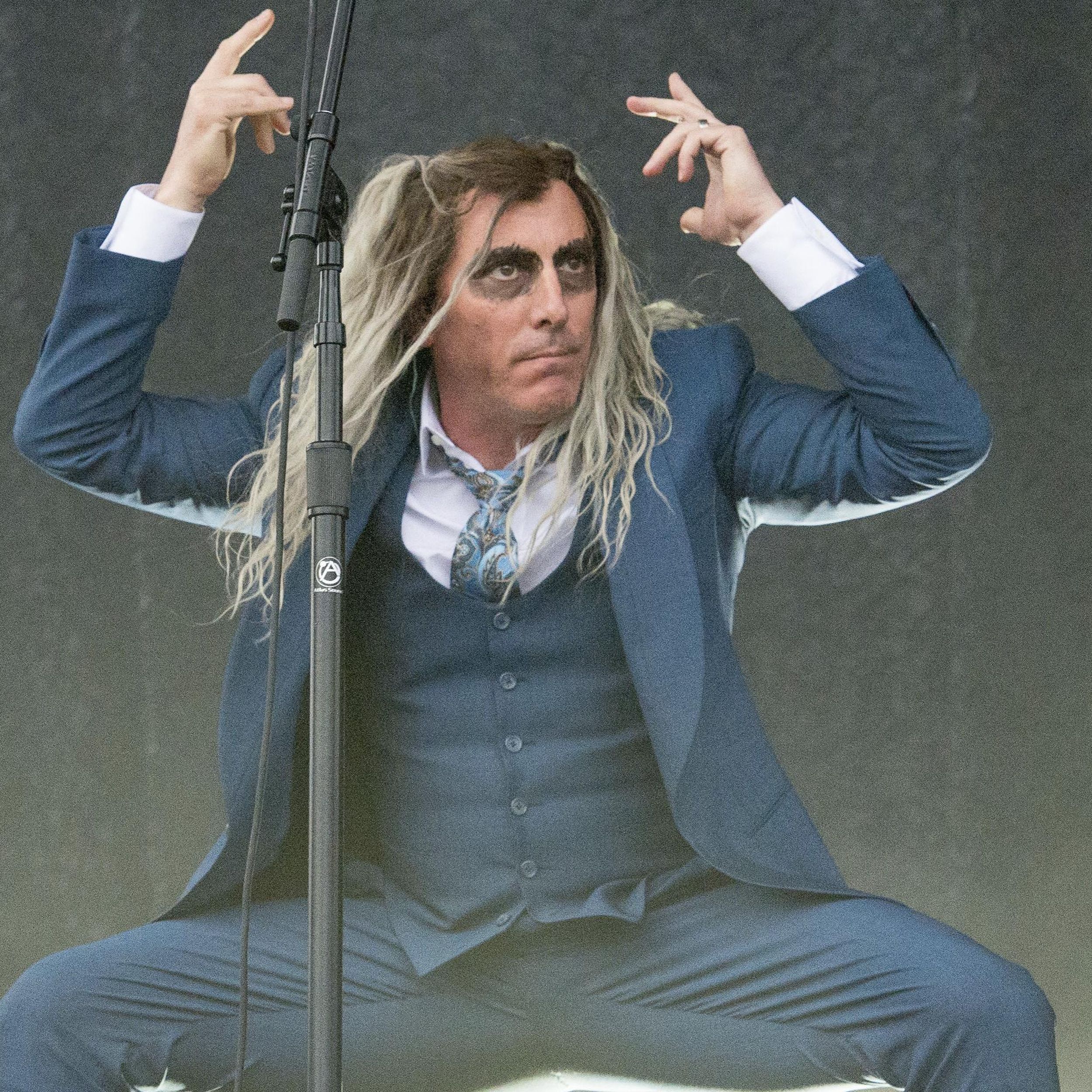 Review: Tool offers impeccable musicianship, eye-popping stage in