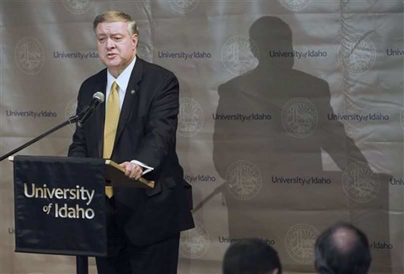 University of Idaho President Duane Nellis speaks at a news conference announcing the release of former assistant professor Enesto Bustamante's personnel records on Wednesday, Oct. 26, 2011 in Moscow, Idaho.  (AP)