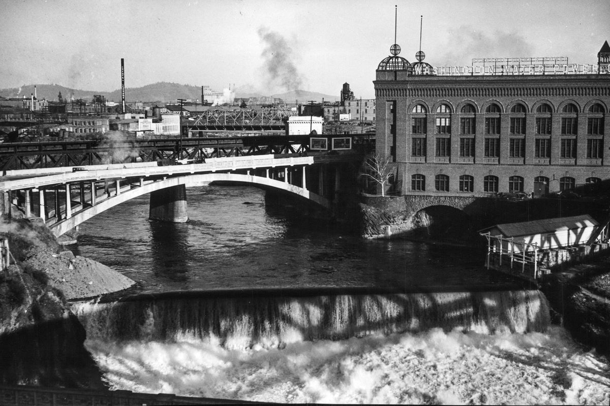 1938: The concrete Post Street Bridge, now widened to four lanes, is shown as it prepares to open after more than two years of being closed. This bridge was first constructed in 1917; a previous version was made of steel and carried an occasional streetcar. The bridge served until 2013, when it was narrowed to just one lane because of structural deficiencies. (Courtesy)