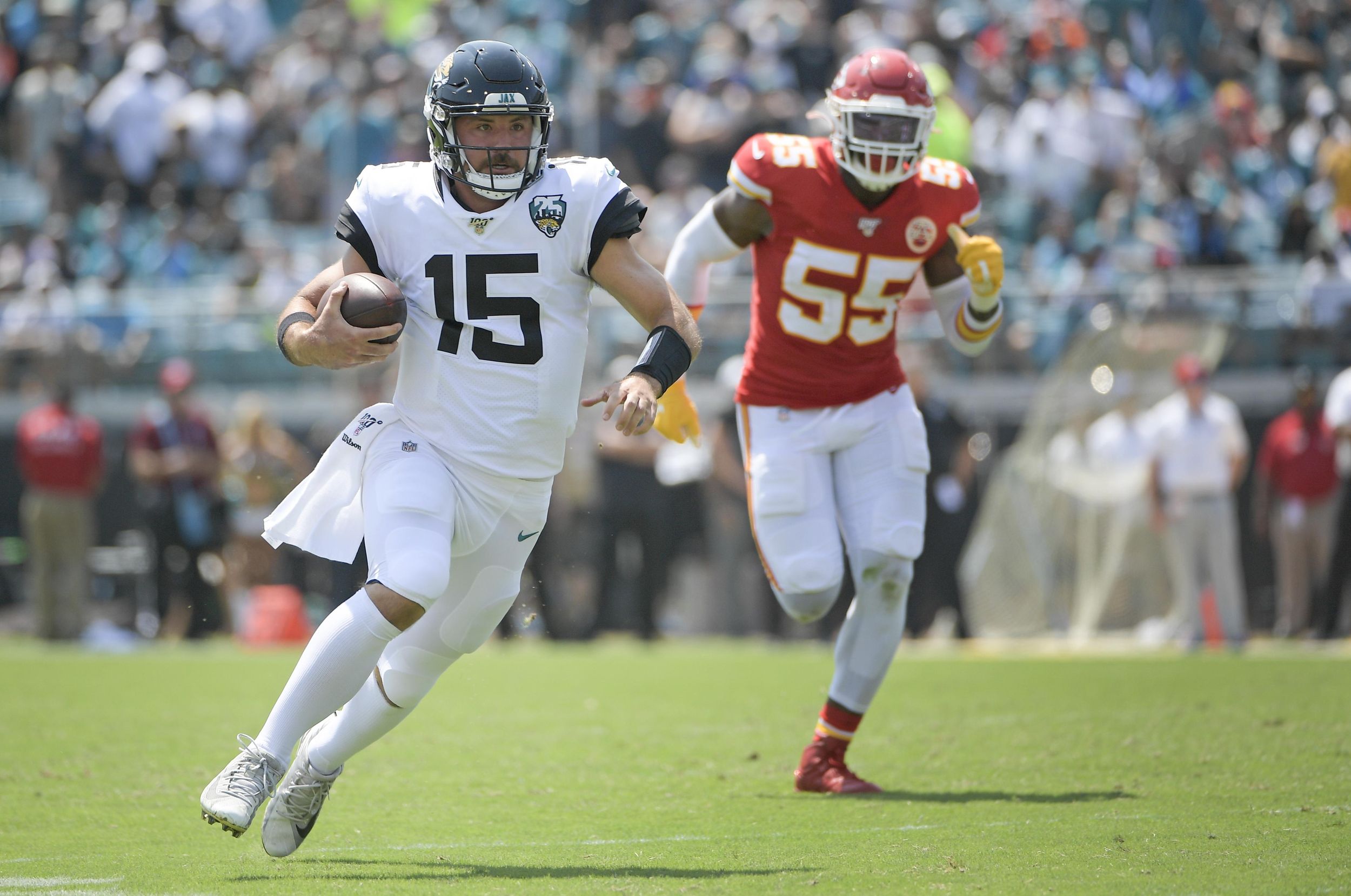 Jacksonville, FL, USA. 8th Sep, 2019. Jacksonville Jaguar quarterback  Gardner Minshew II during 2nd half NFL football game between the Kansas  City Chiefs and the Jacksonville Jaguars at TIAA Bank Field in