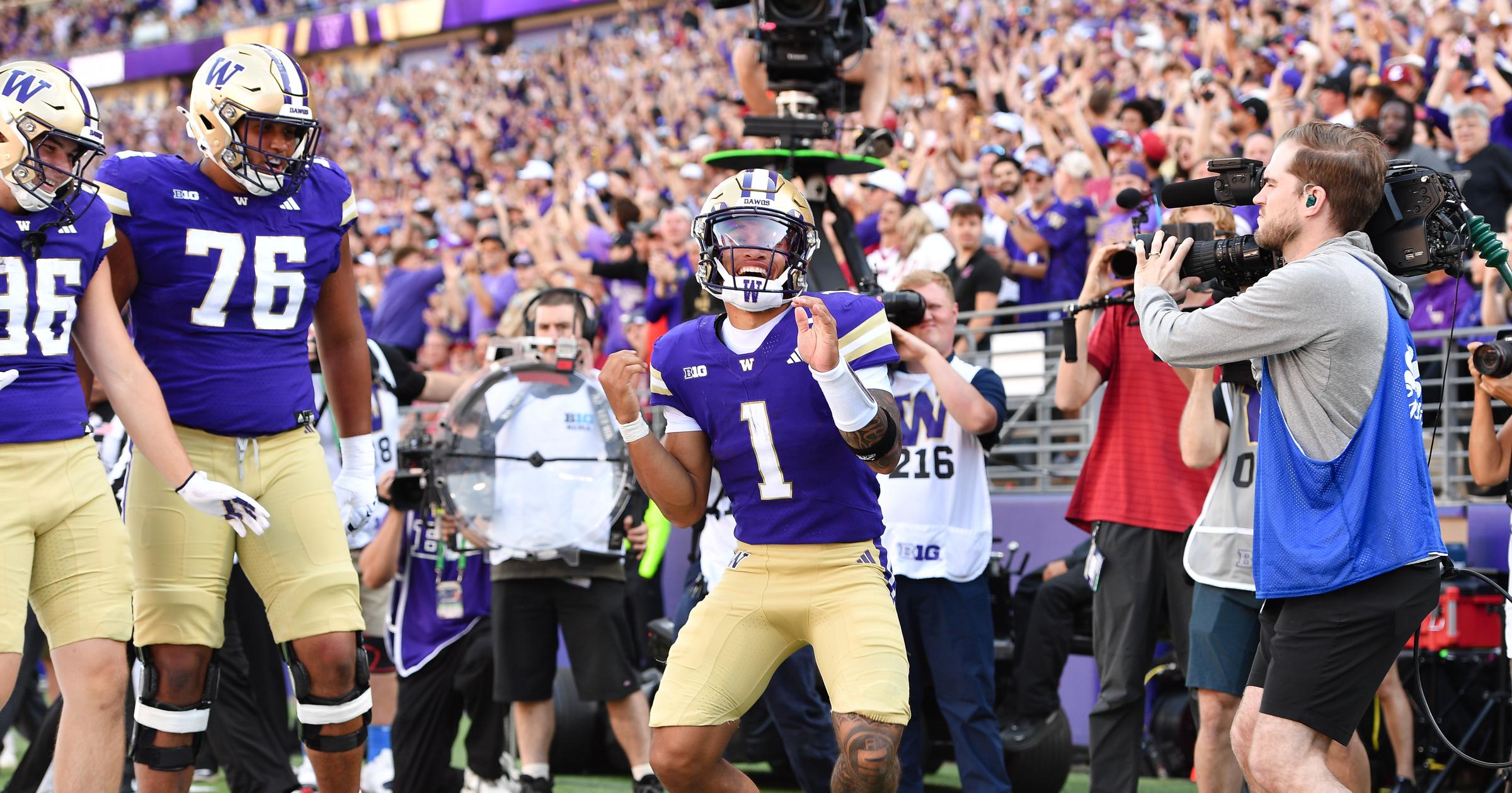 Washington quarterback Demond Williams Jr. makes winning plays late | Difference makers
