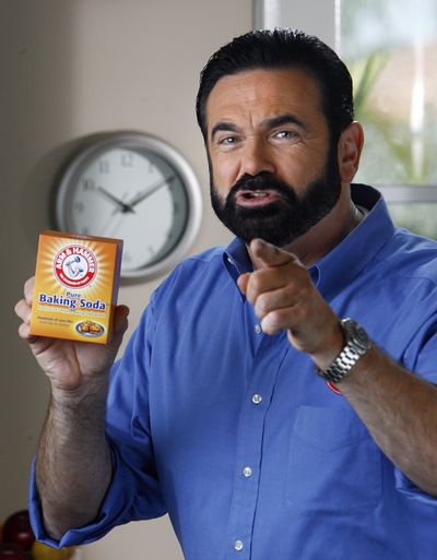 Pitchman Billy Mays talks up Arm & Hammer Baking Soda on an infomercial set in March in Gulfport, Fla. Mays’ boisterous hawking of products made him a pop-culture icon. (File Associated Press / The Spokesman-Review)
