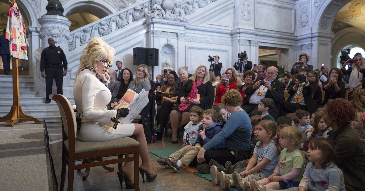 Washington state superintendent to help fund Imagination Library, work with legislature to restore funds