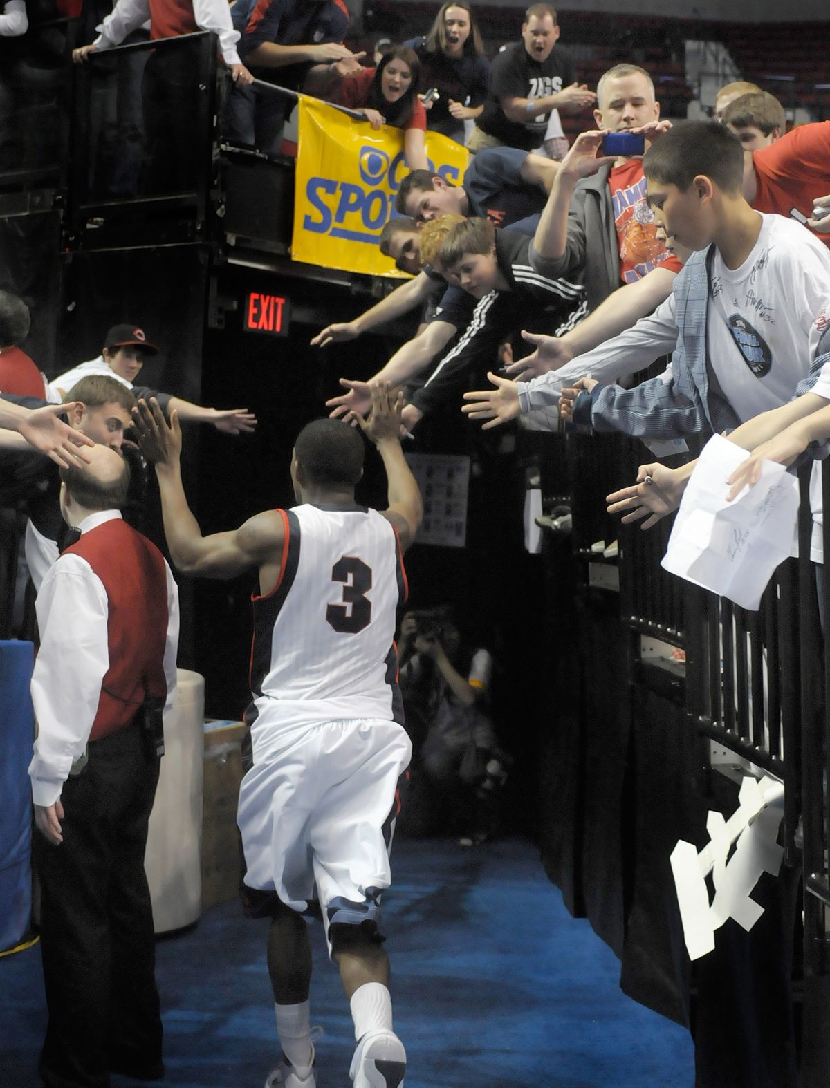 Demetri Goodson's shot lifts Bulldogs over Western Kentucky