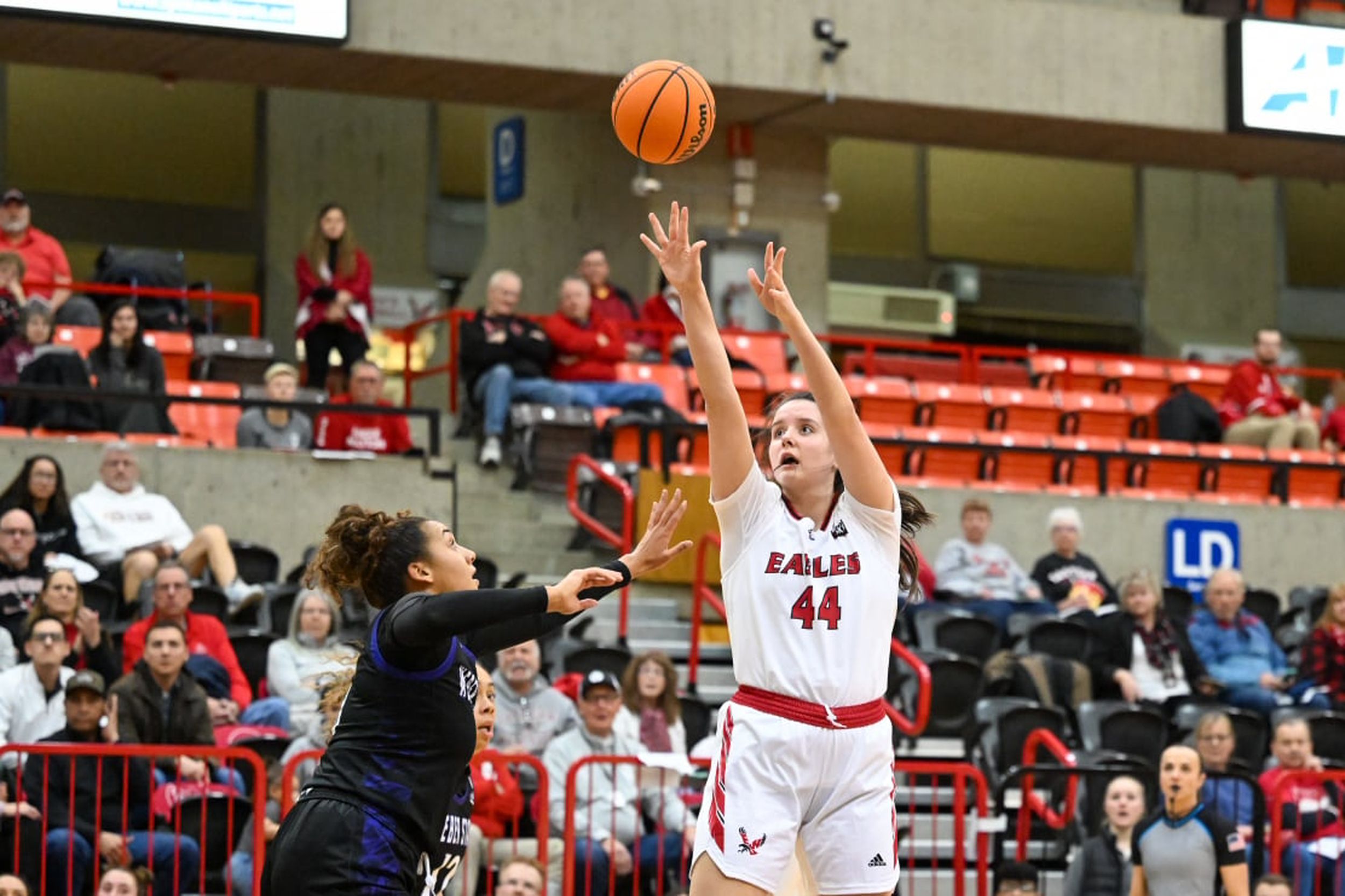 Fourthseeded Eastern Washington women open Big Sky tournament against