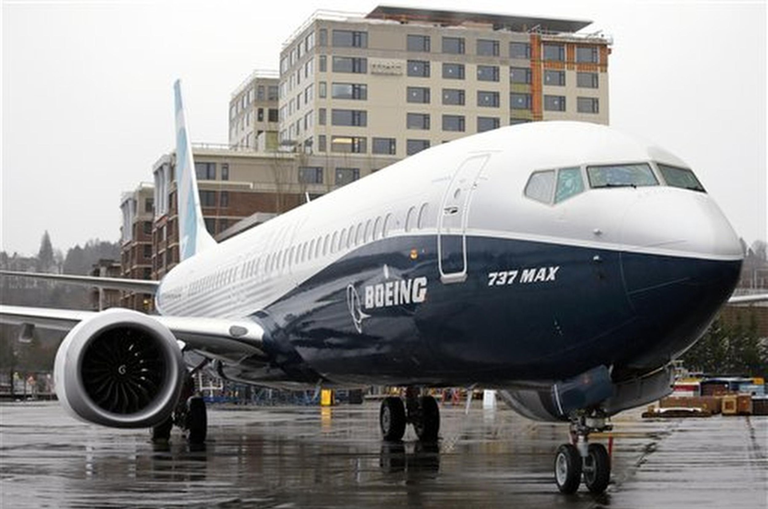 Boeing halts test flights of new plane over engine issue | The ...