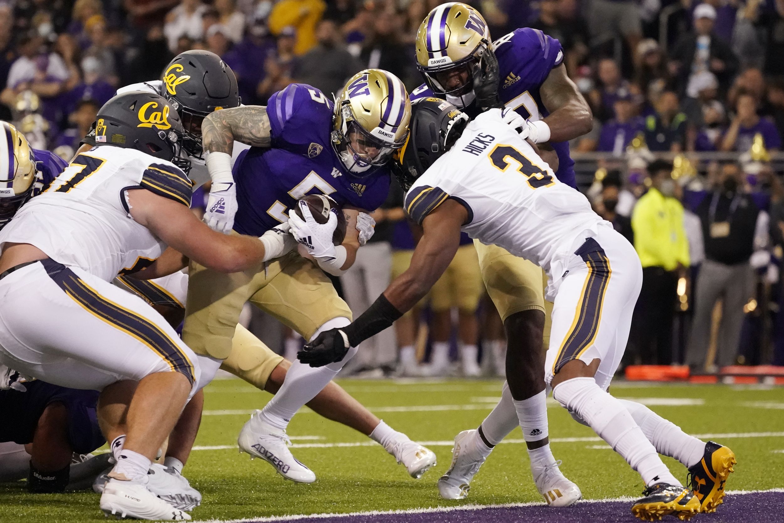 UW Huskies overcome significant absences and disappearing offense to ...