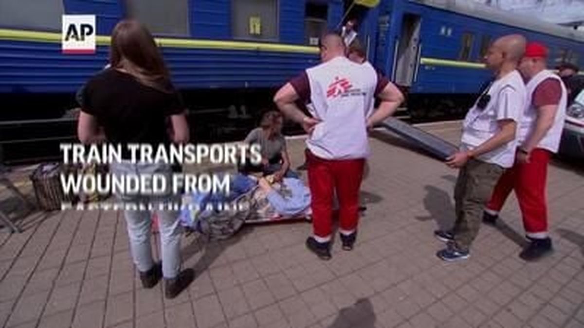 A medical evacuation train run by a global medical aid organisation transported more injured and sick people from eastern Ukraine on Sunday. 