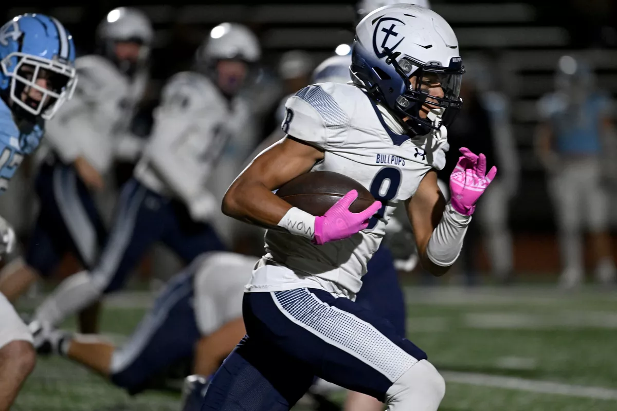 {span class=”db”}Gonzaga Prep running back Jonah Keller (8) runs the ball for a first down against Central Valley during the first half of a high school football game, Friday, Oct. 18, 2024, at Central Valley. {/span}  (Colin Mulvany)