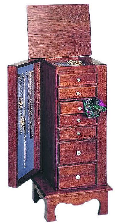 
Jewelry  and lingerie chest.  
 (U-BILD / The Spokesman-Review)