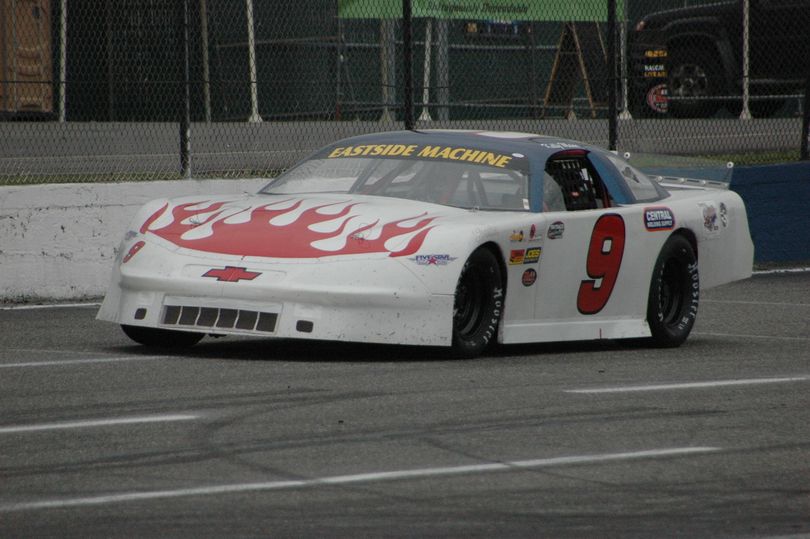Kelly Mann picked up the Tri-Track Super Late Model Series Mark Galloway 150 victory on May 24, 2015. The race was held at Evergreen Speedway. (Photo credit: M.E. Wright)
