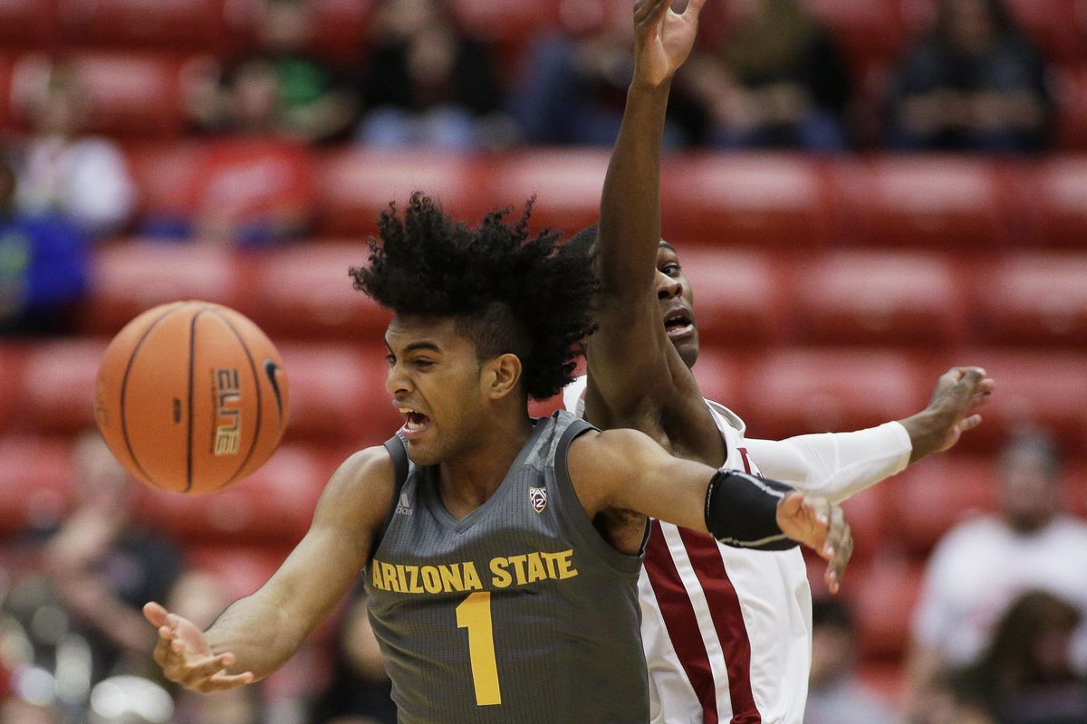 Arizona State guard Remy Martin (1) and Washington State guard Viont