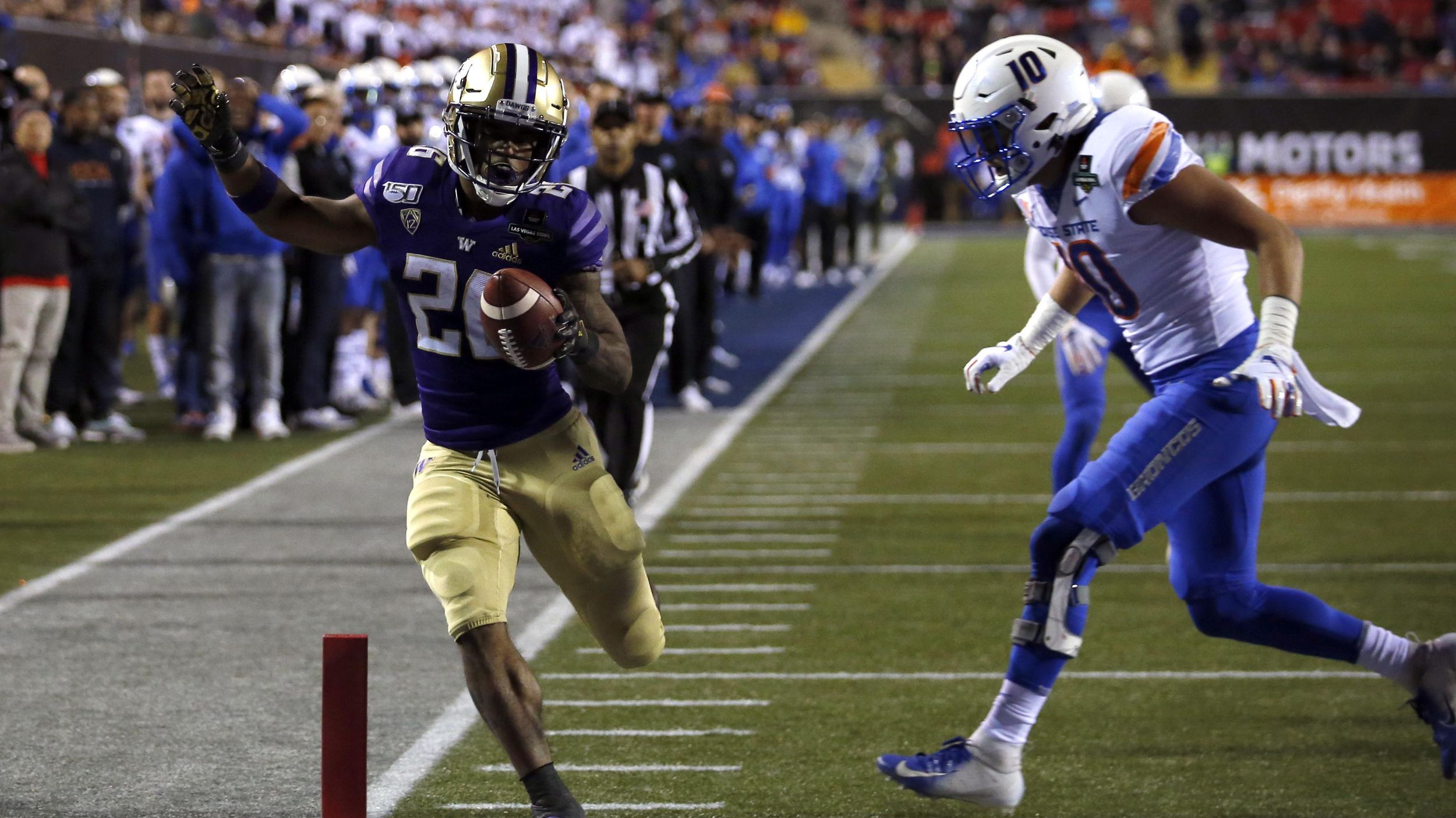 UW's Salvon Ahmed heading to NFL draft