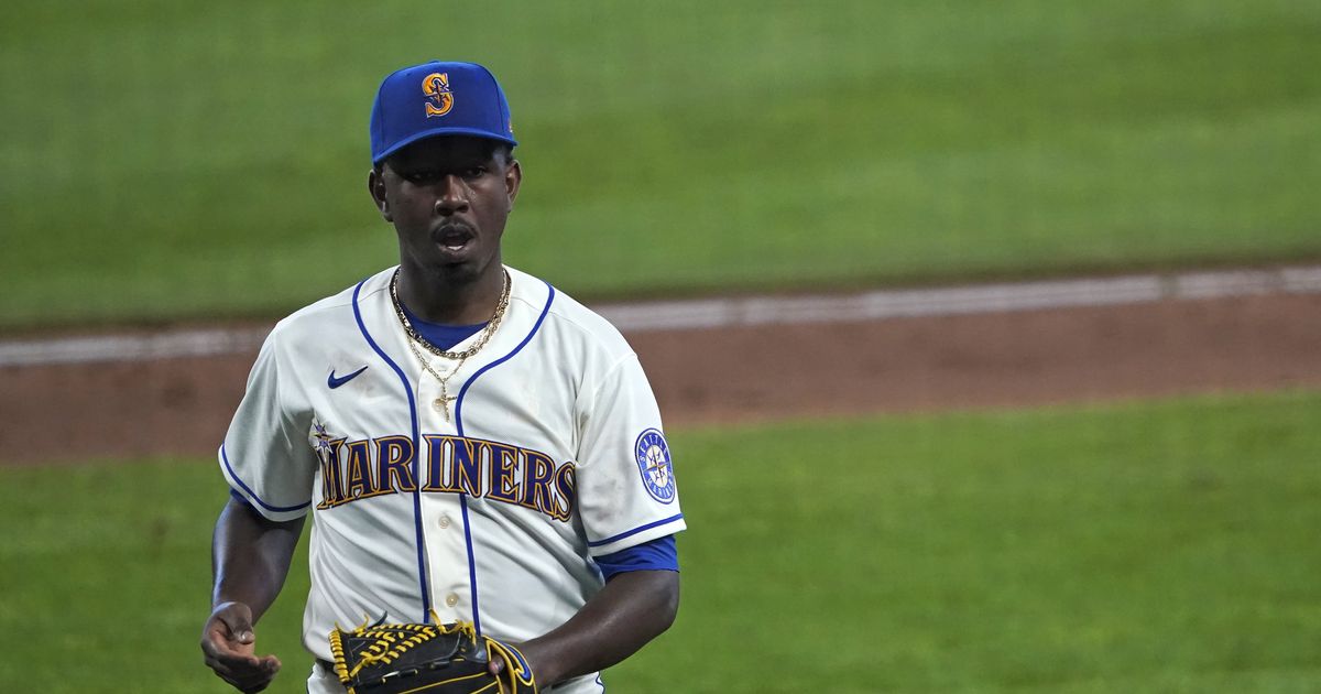 Justin Dunn, Mariners pay tribute to Negro Leagues