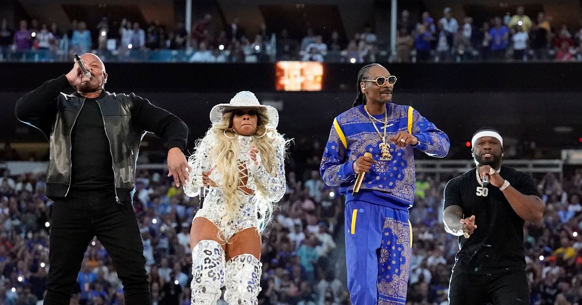 Halftime Review: Dre, Snoop and friends deliver epic show - WTOP News