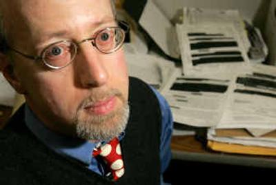 
San Francisco Chronicle reporter Seth Rosenfeld is still waiting for records that he requested in 1981.
 (Associated Press / The Spokesman-Review)