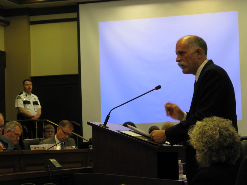 Brent Regan testifies to state lawmakers on Monday (Betsy Z. Russell)