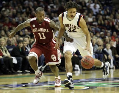 Not much bugs Steven Gray these days, including Oklahoma’s Tommy Mason-Griffin.  (Associated Press)