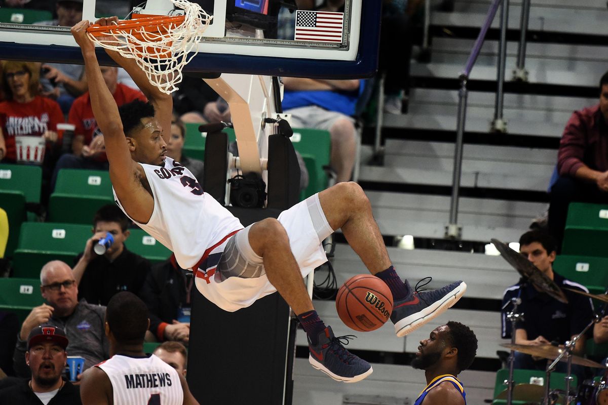 Gonzaga forward Johnathan Williams (3) dunks during the second half of a first round NCAA men