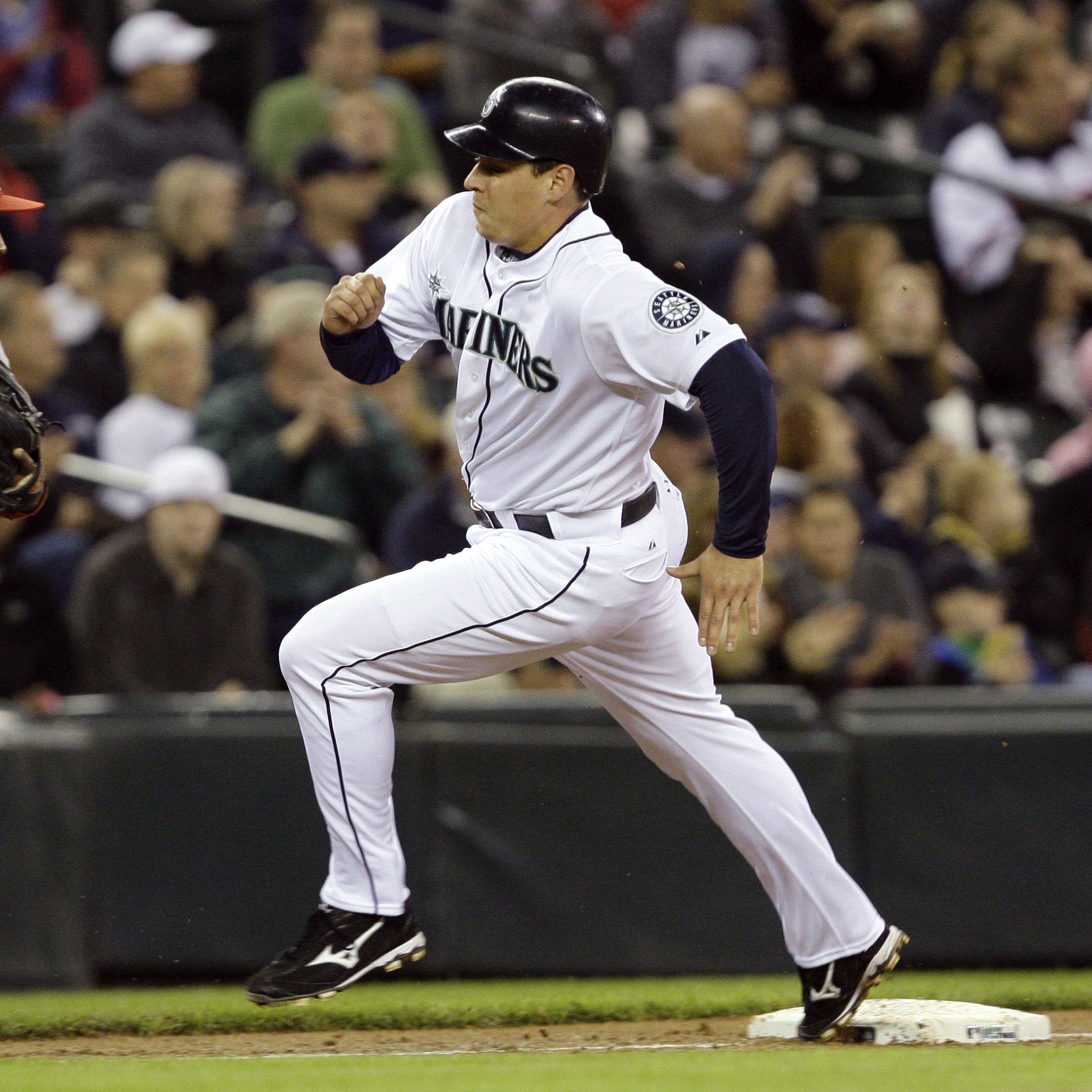 First baseman LaHair hopes to grow on M's