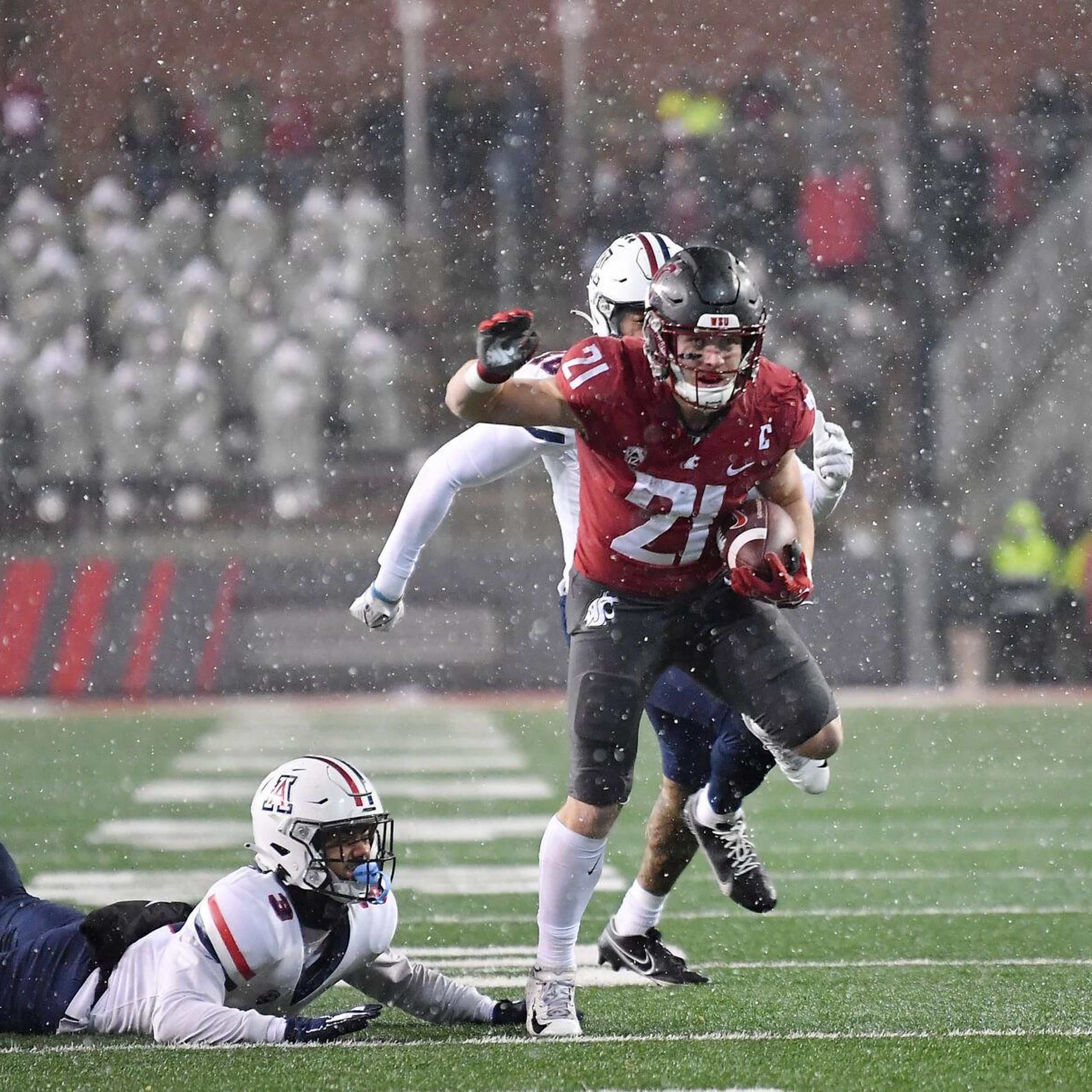 We know what we're capable of': WSU's Max Borghi and Deon McIntosh are  ready to prove they're one of the best running back duos in the country