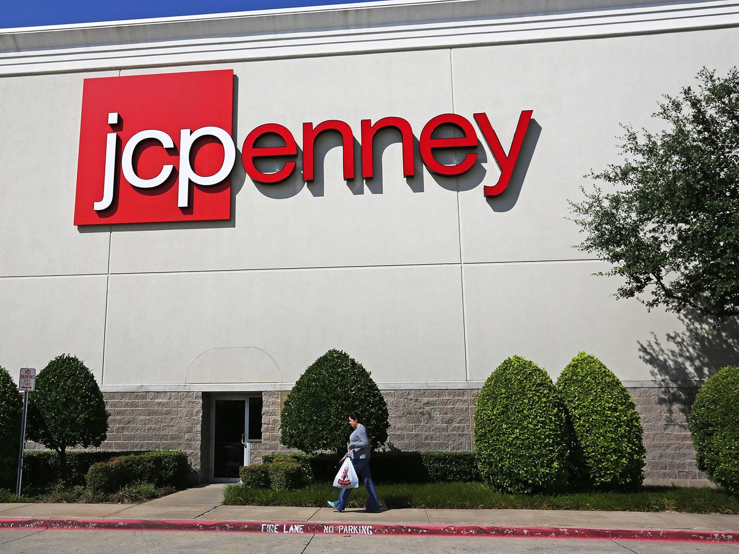 JCPenney Makes Up With Sephora, but Bankruptcy Looms