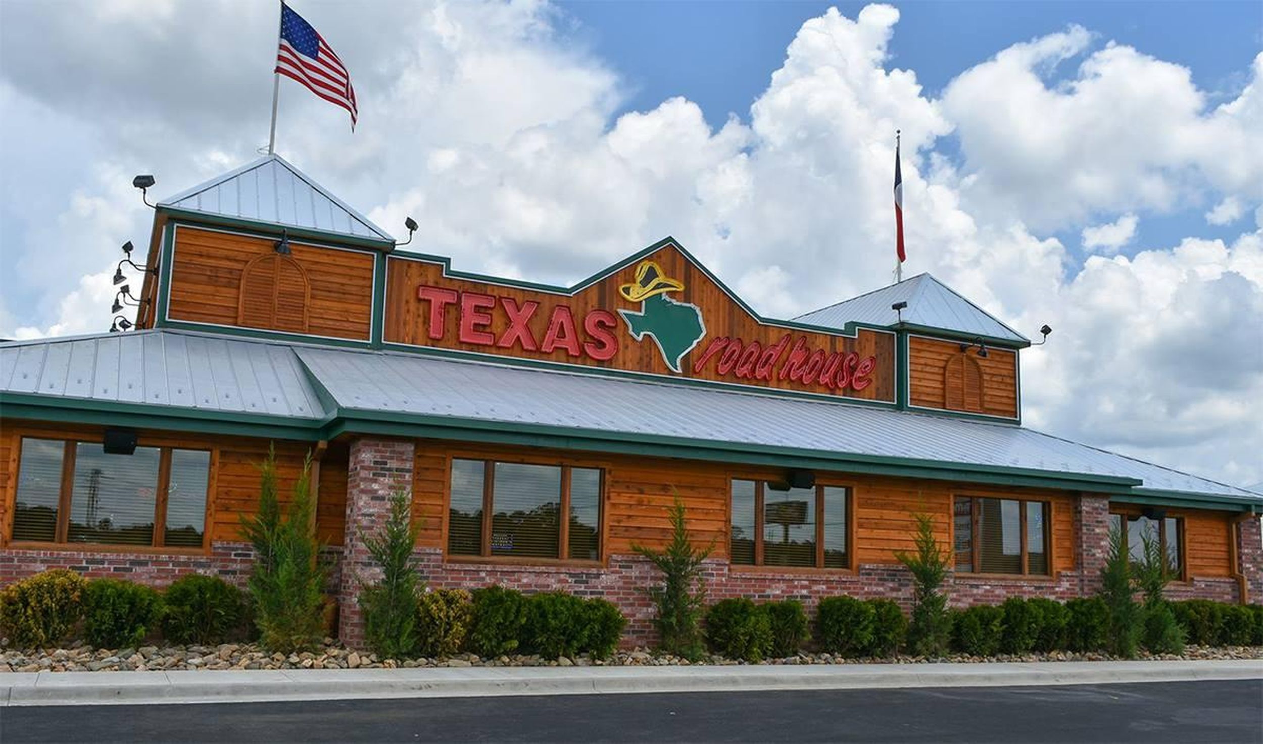 Is Texas Roadhouse Dining Room Open