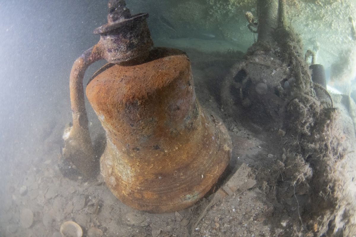 The bell of the USS Jacob Jones, an American destroyer sunk during World War I.  (Rick Ayrton)