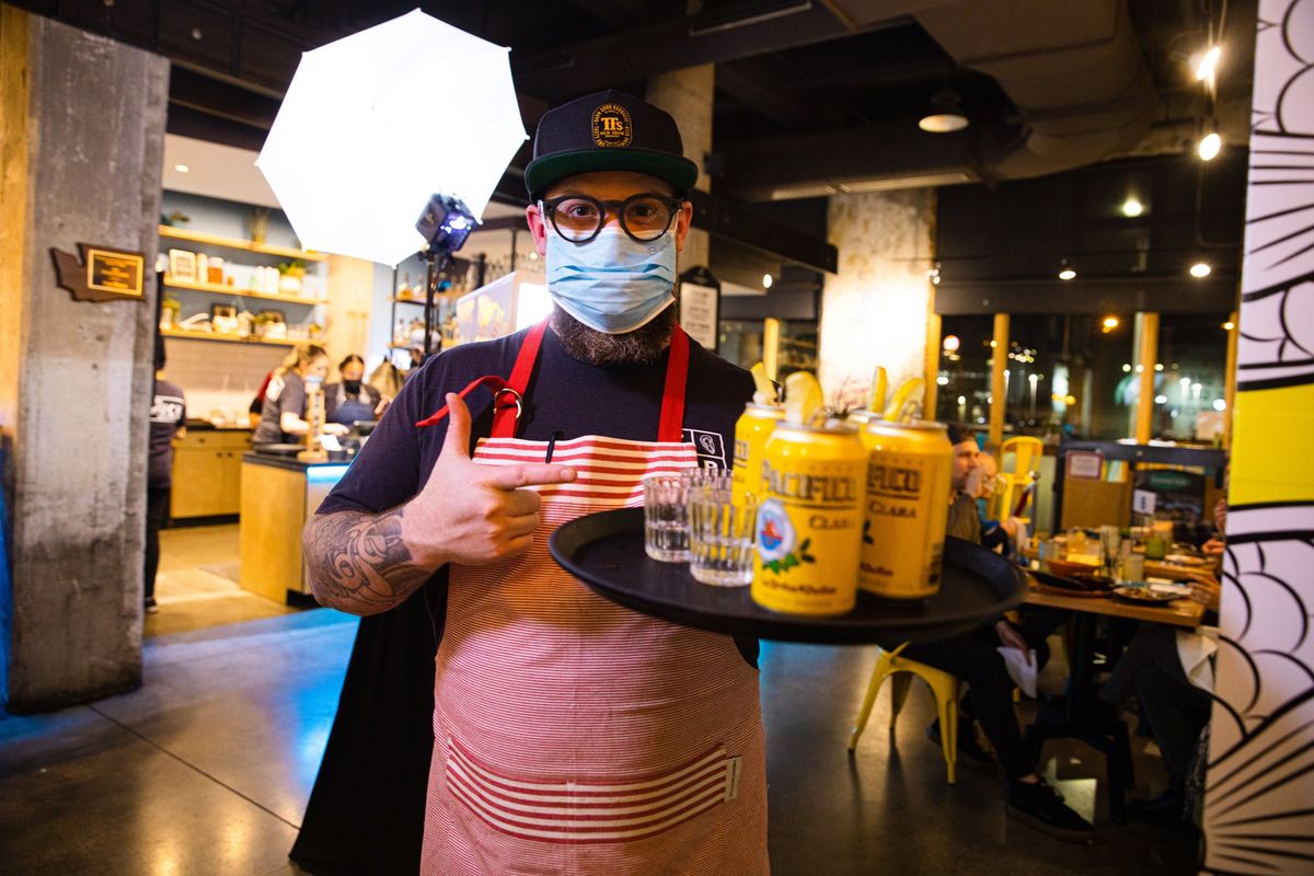 Chef and owner Chad White at Chefs Shuck With Us at Zona Blanca Ceviche Bar downtown Spokane on Nov. 17. (Ari Nordhagen)