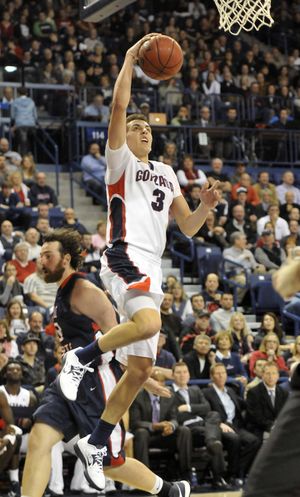 Gonzaga’s Kyle Dranginis drives to the basket on his way to 30 points to lead all scorers. (Jesse Tinsley)