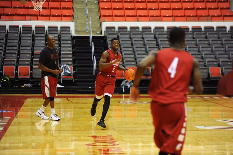 Ike Iroegbu brings the ball up the court. (WSU Athletics)